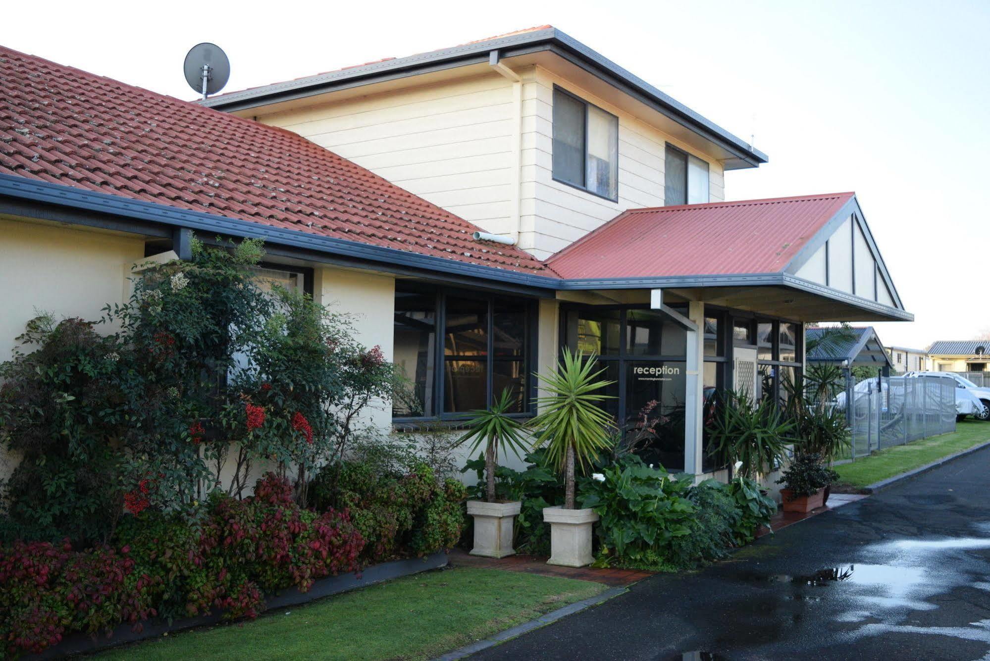 Mornington Motel Экстерьер фото